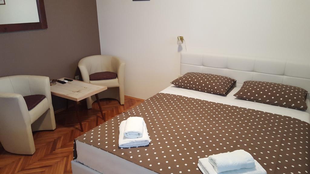 Apartments Ana+3 Sibenik Exterior photo